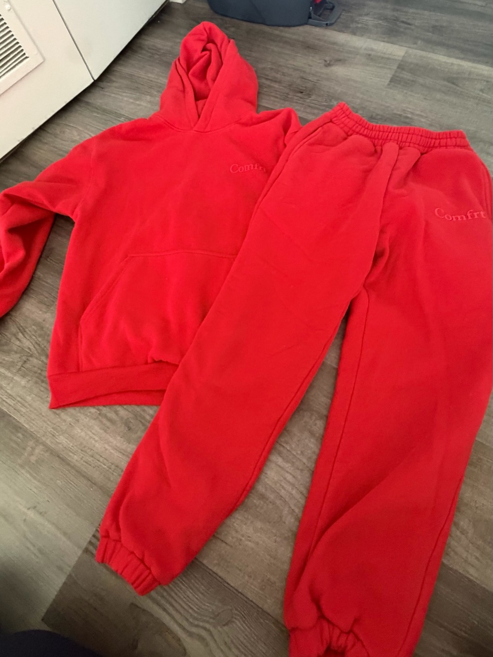 comfrt red set